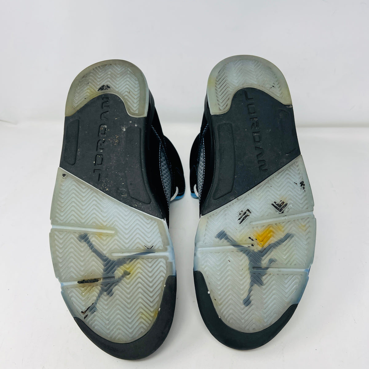 Jordan 5 Retro Black University Blue (2026)