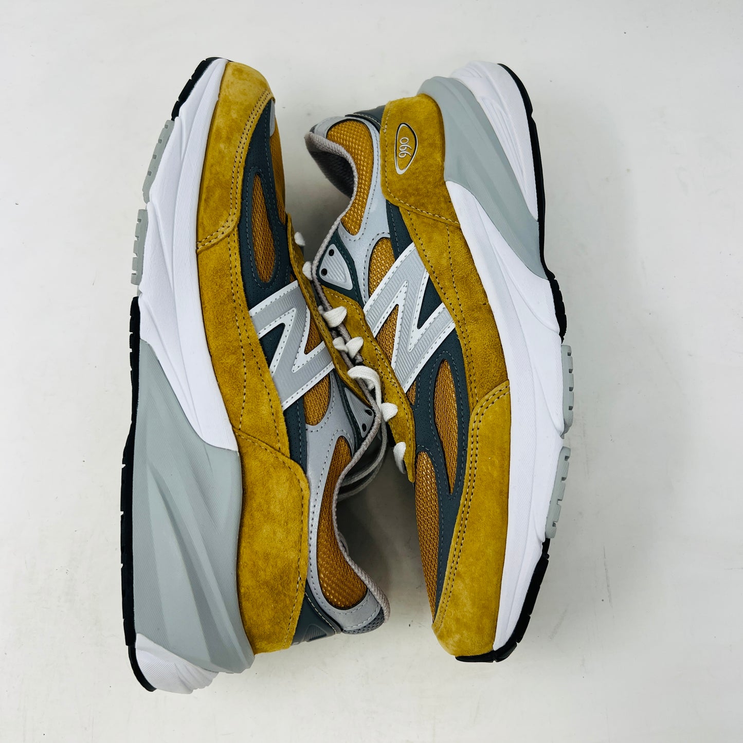 New Balance 990v6 MiUSA Workwear Grey