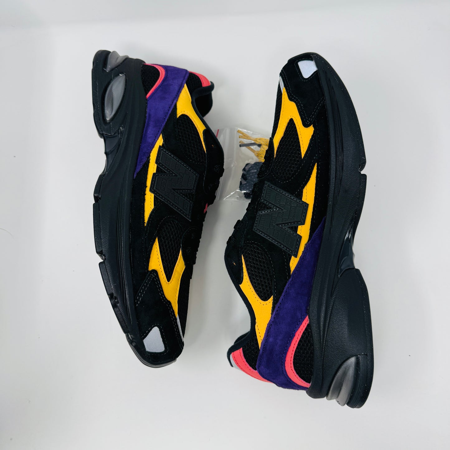 New Balance 2010 Kith Black Multi