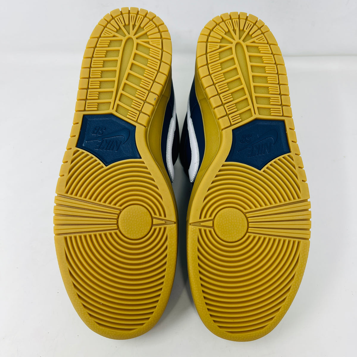 Nike SB Dunk Low Navy Gum