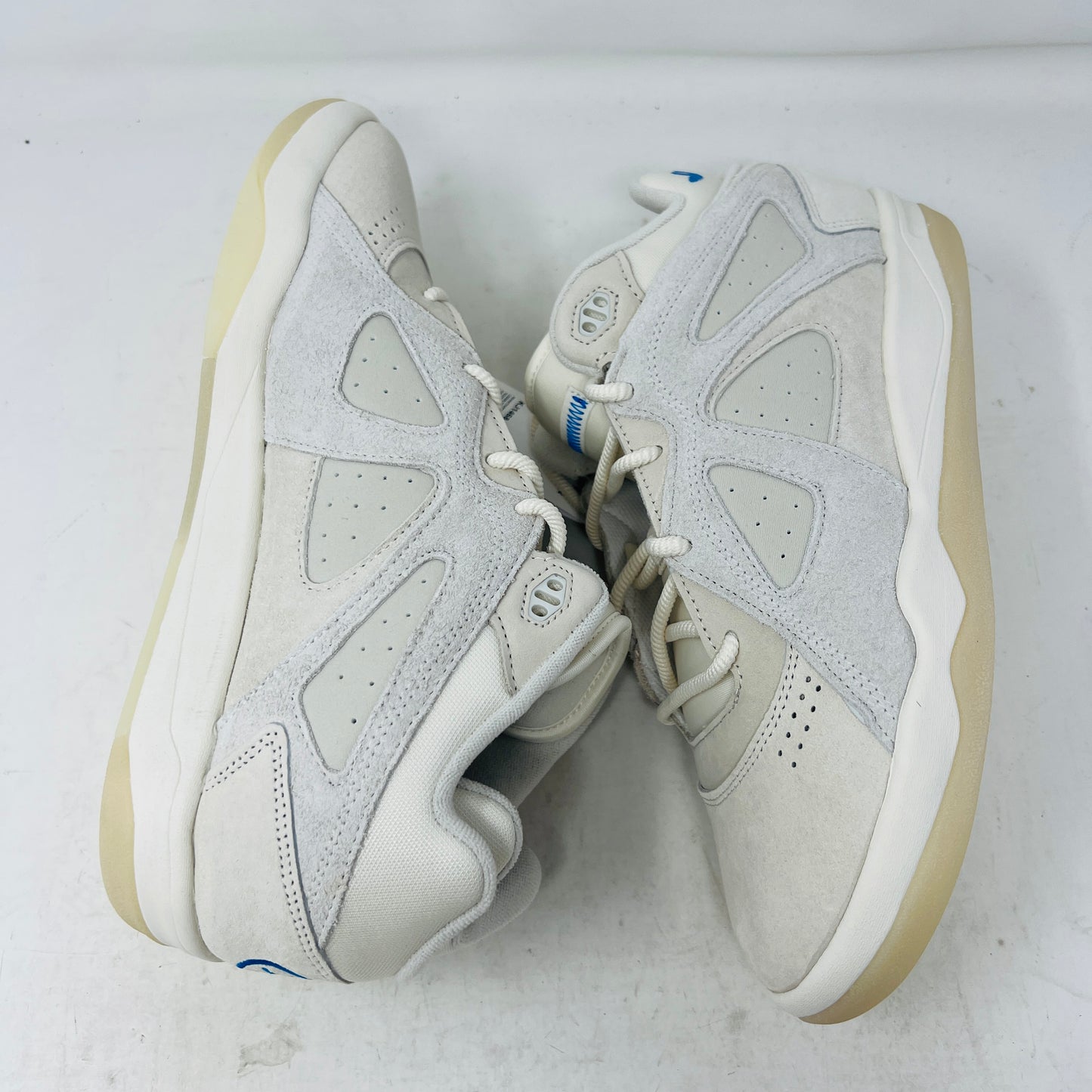 adidas BadBo 1.0 Bad Bunny Resilience