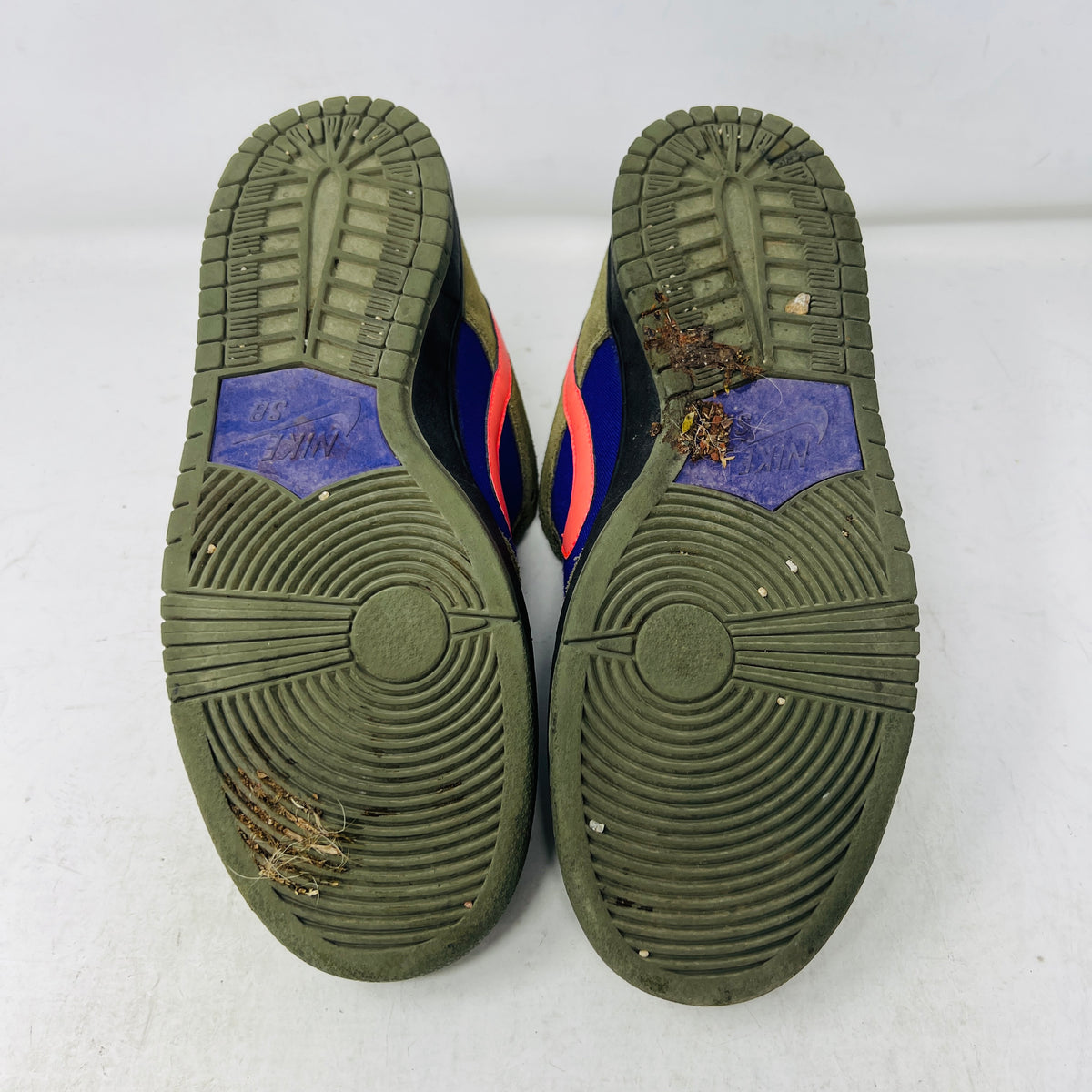 Nike SB Dunk Low Olive Atomic Red