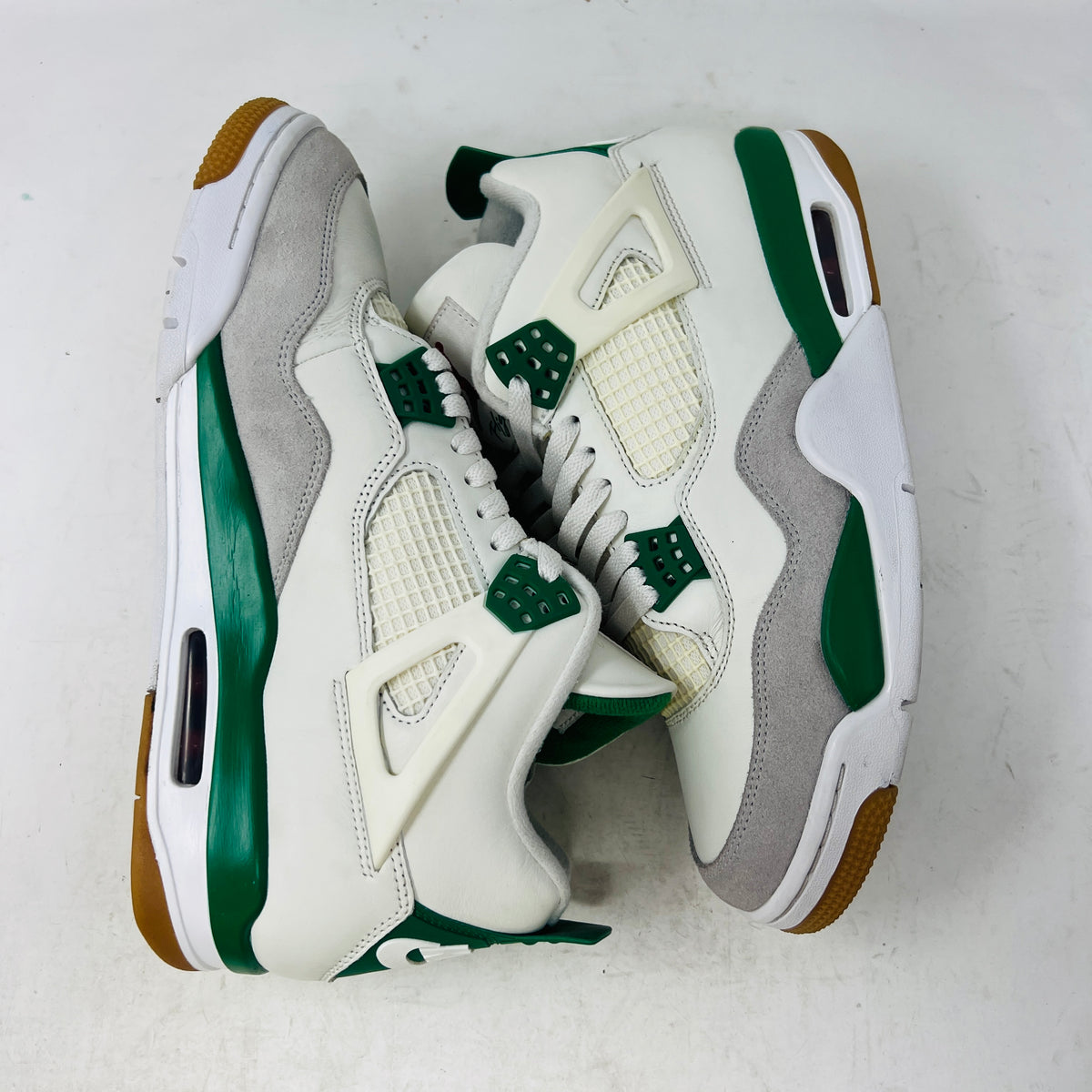 Jordan 4 Retro SB Pine Green