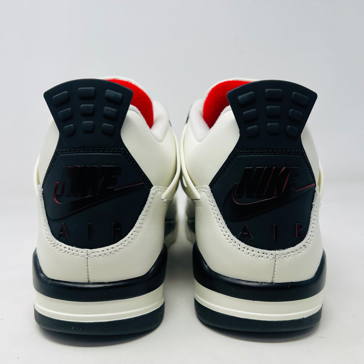 Jordan 4 Retro Flight Club