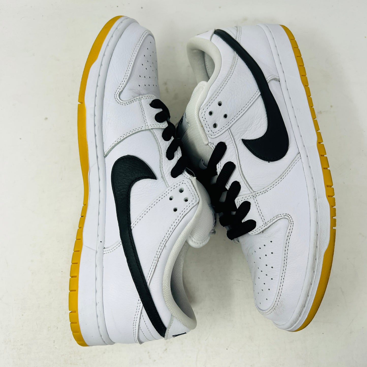 Nike SB Dunk Low Pro White Gum