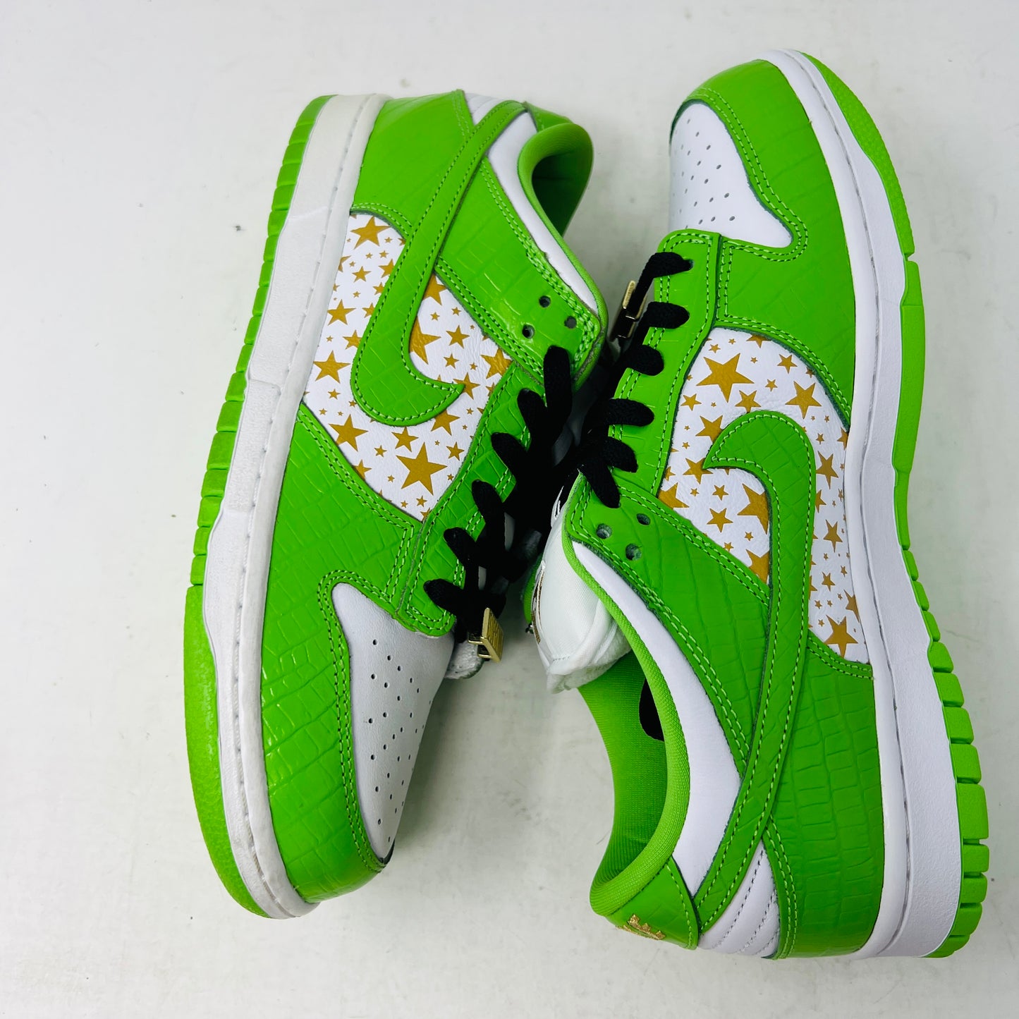 Nike SB Dunk Low Supreme Stars Mean Green (2021)