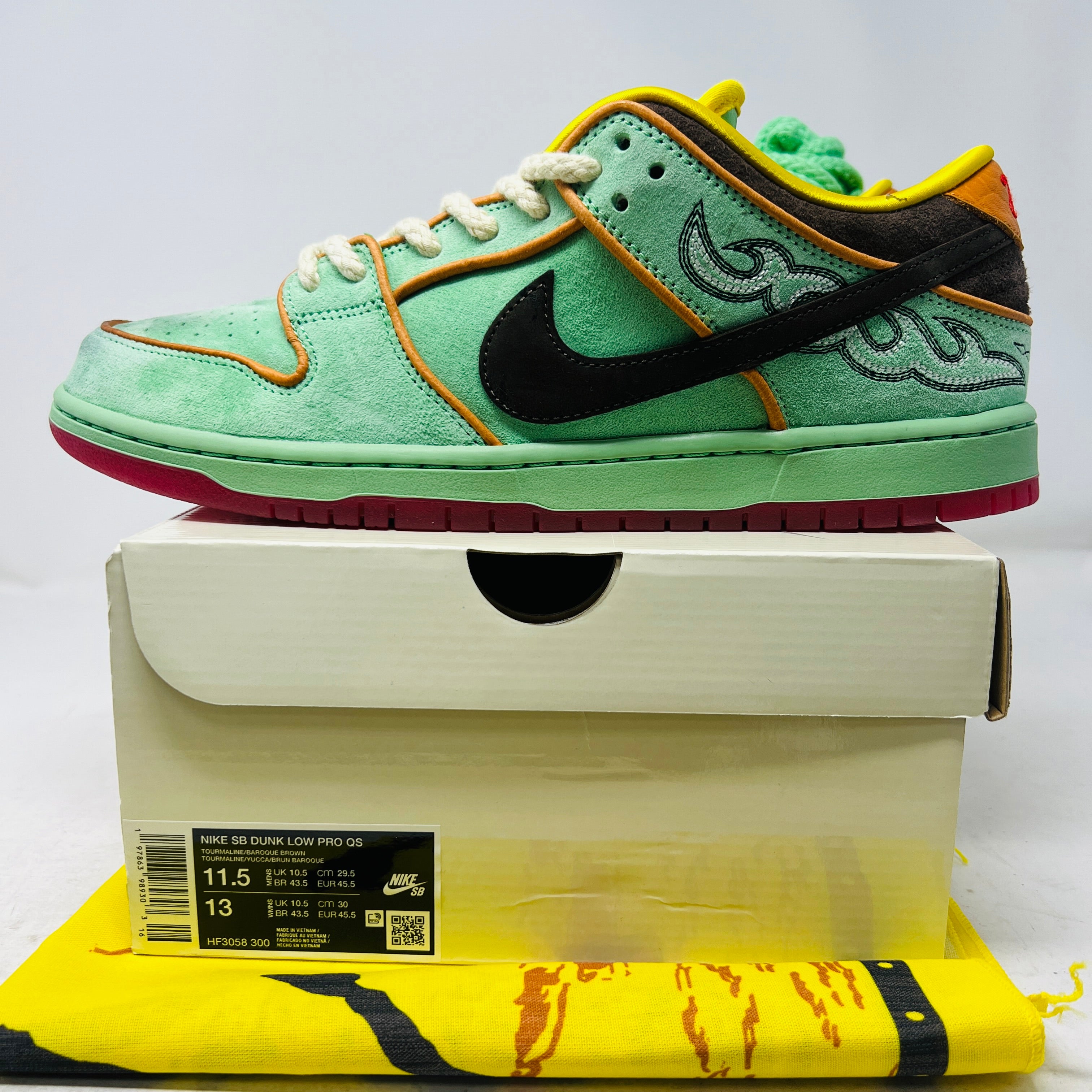 Nike SB Dunk Low Rodeo Tourmaline (Flaw) – Holy Ground