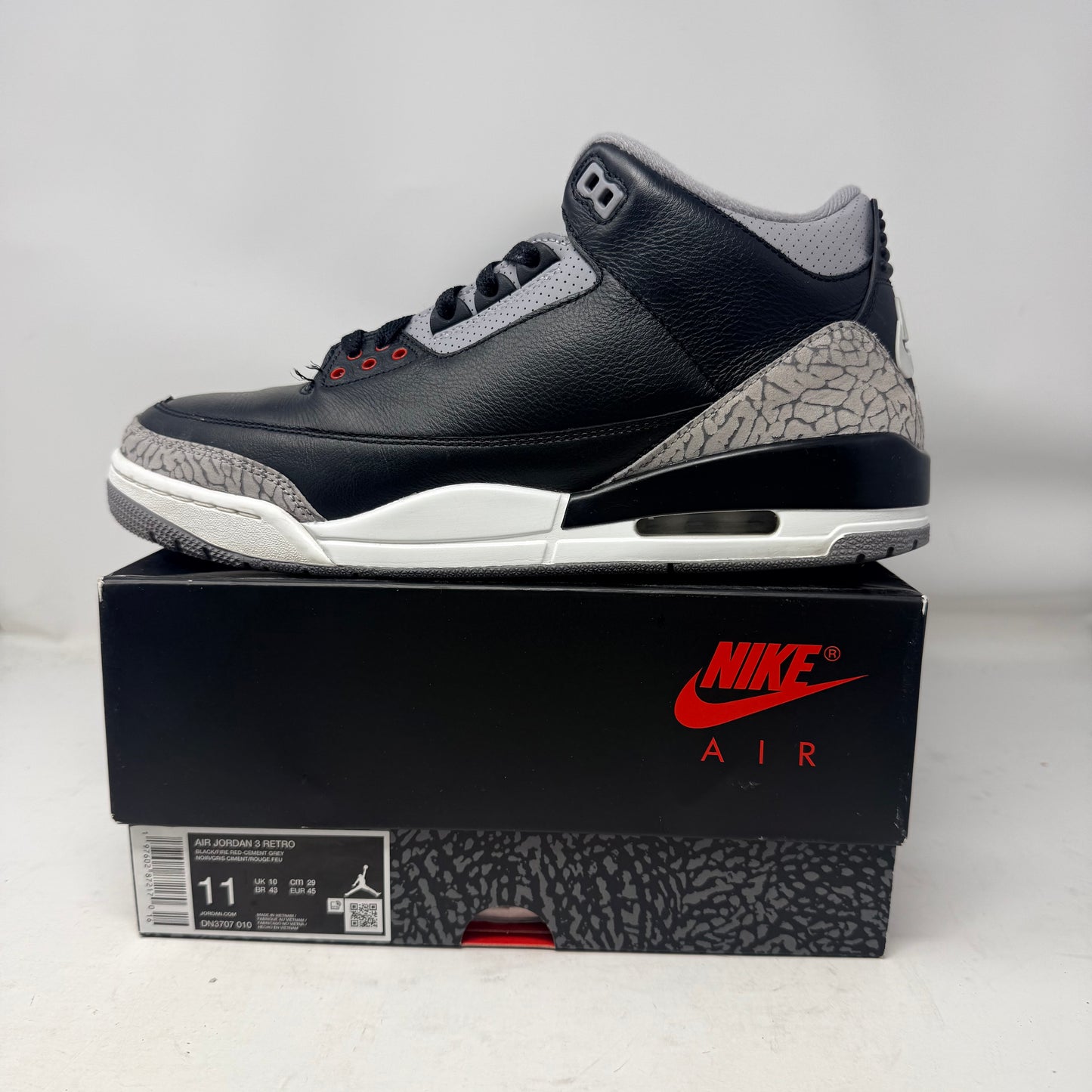 Jordan 3 Retro OG Black Cement (2024)