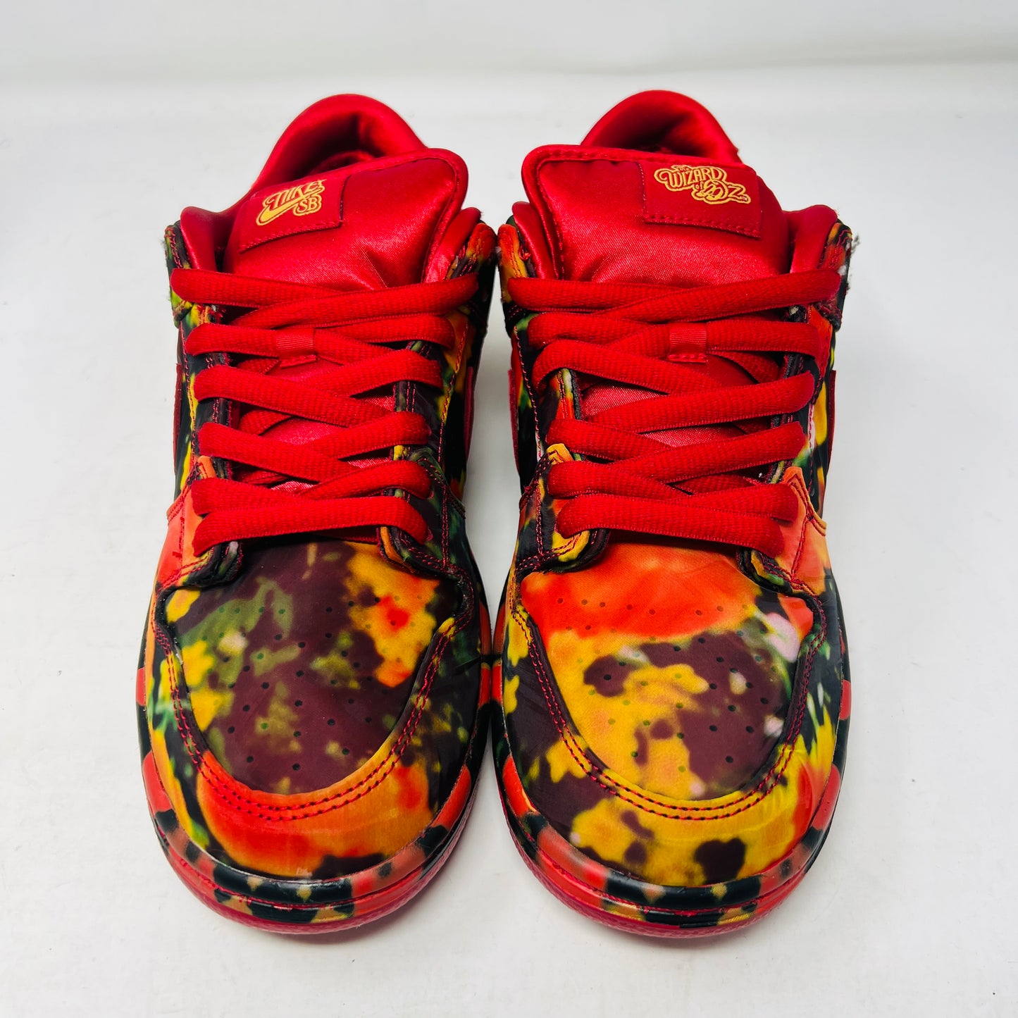 Nike SB Dunk Low The Wizard of Oz Poppy Field