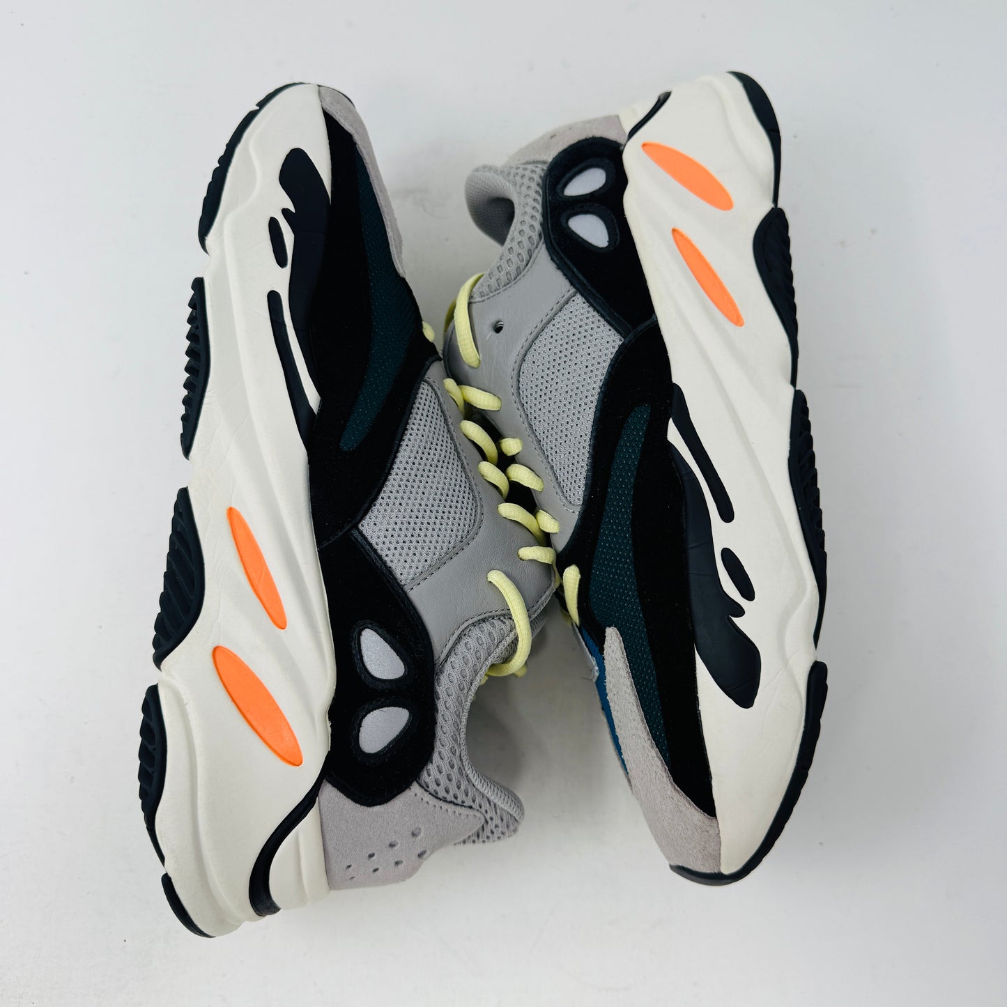 adidas Yeezy Boost 700 Wave Runner