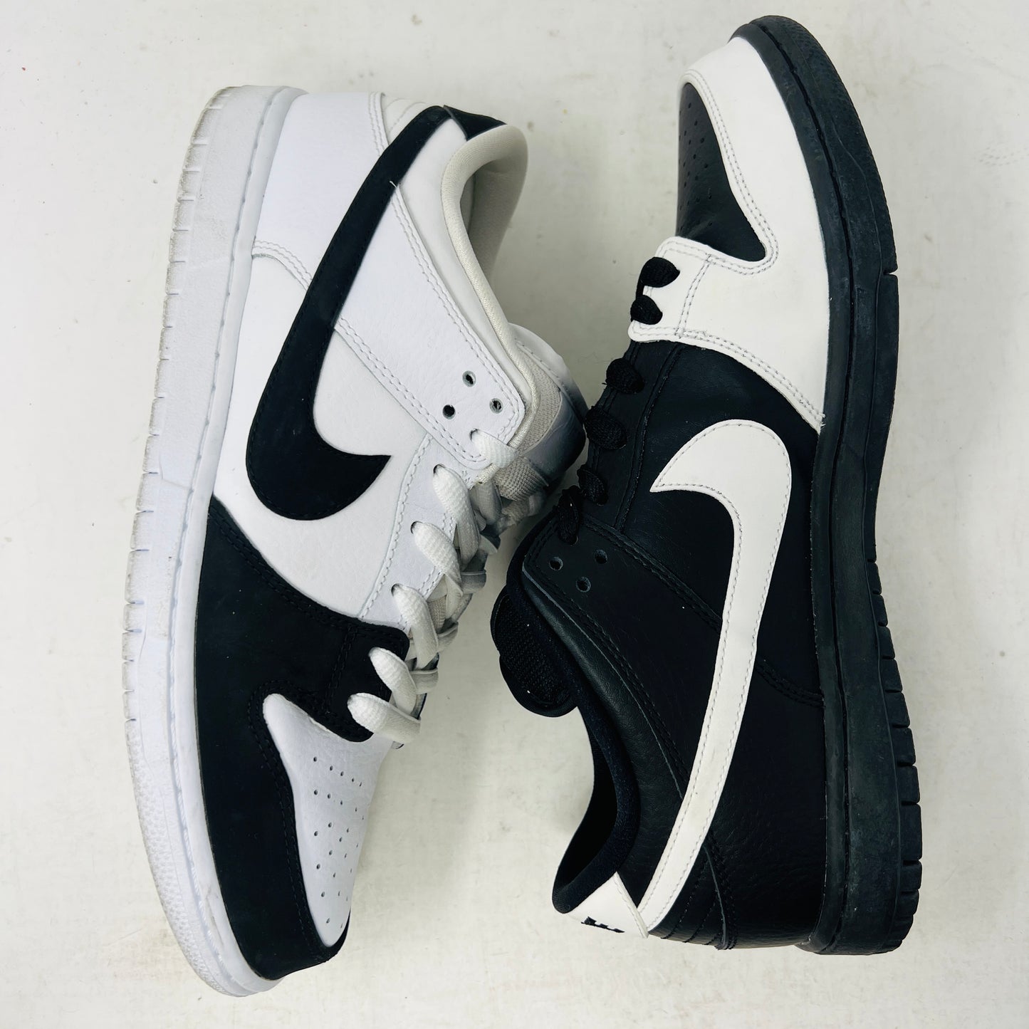 Nike SB Dunk Low Yin Yang