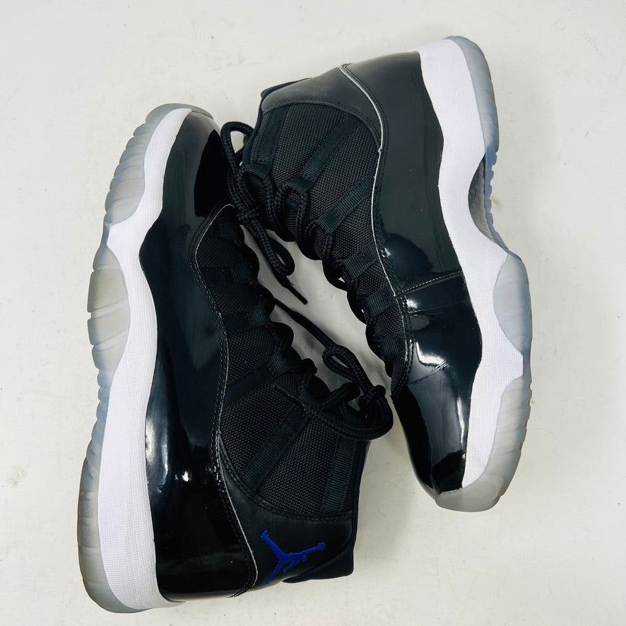 Jordan 11 Retro Space Jam (2016)