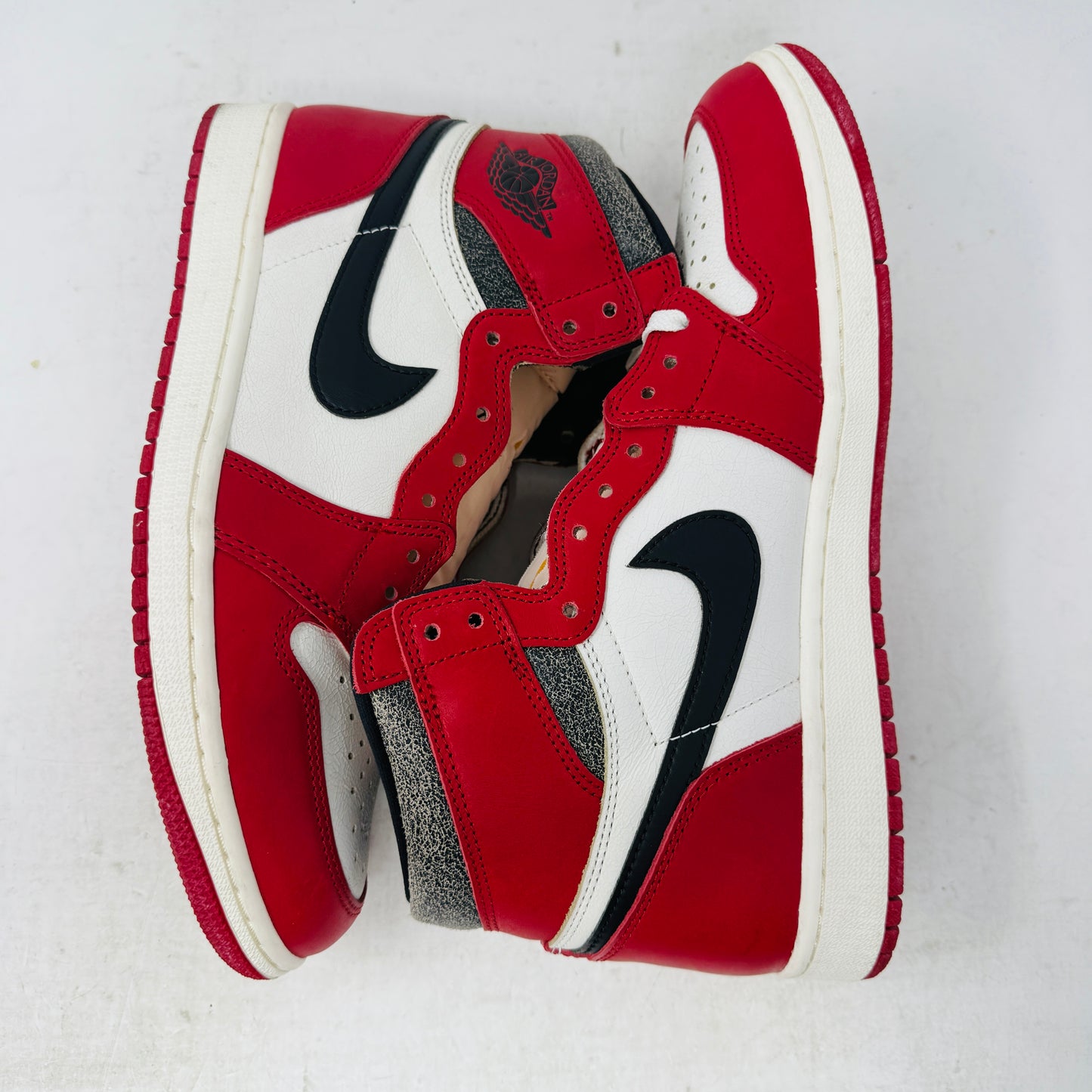 Jordan 1 Retro High OG Chicago Lost and Found