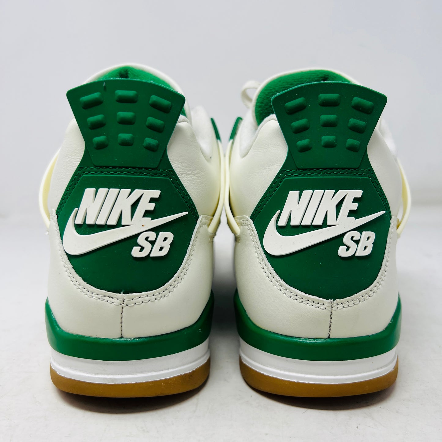 Jordan 4 Retro SB Pine Green