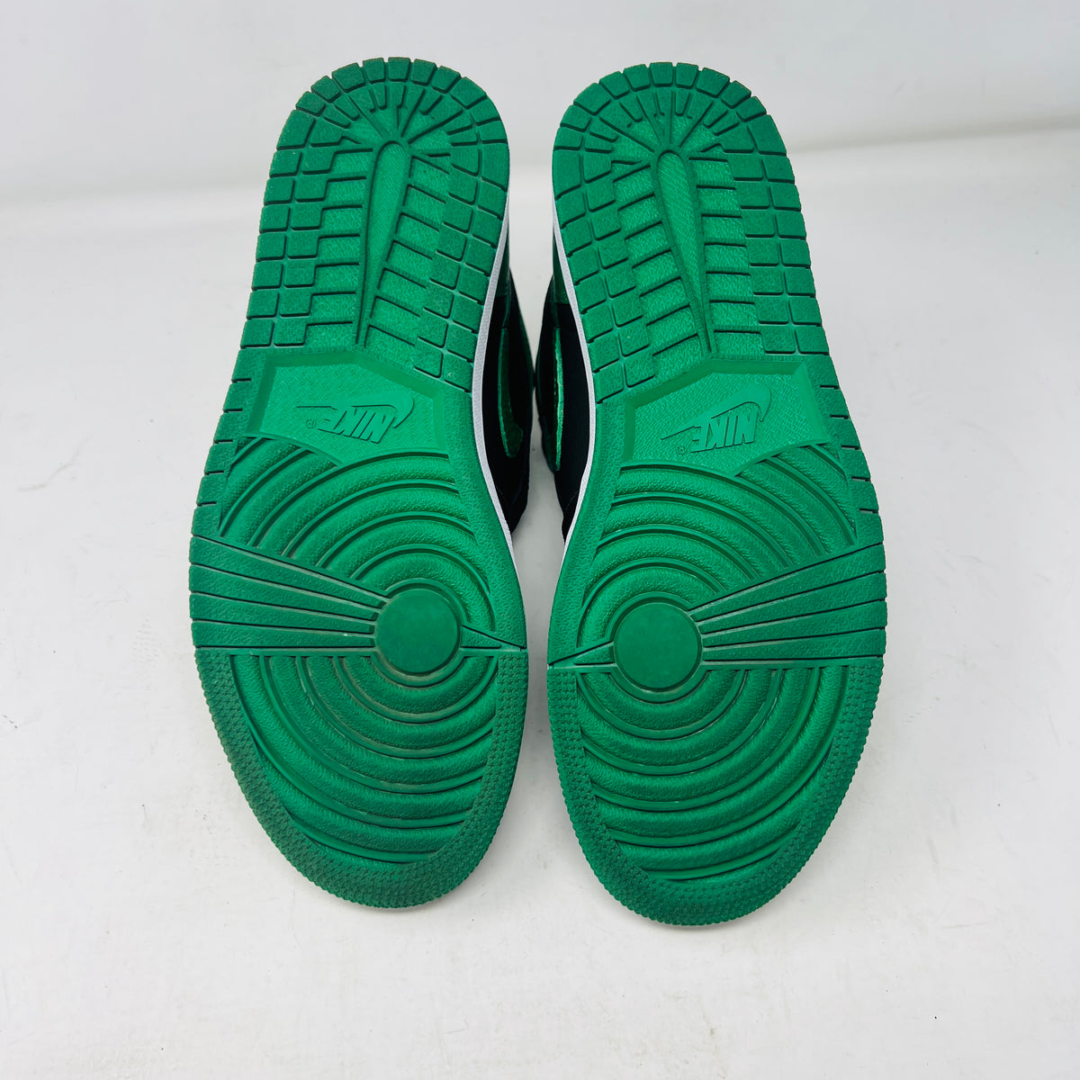 Jordan 1 Retro High Pine Green Black