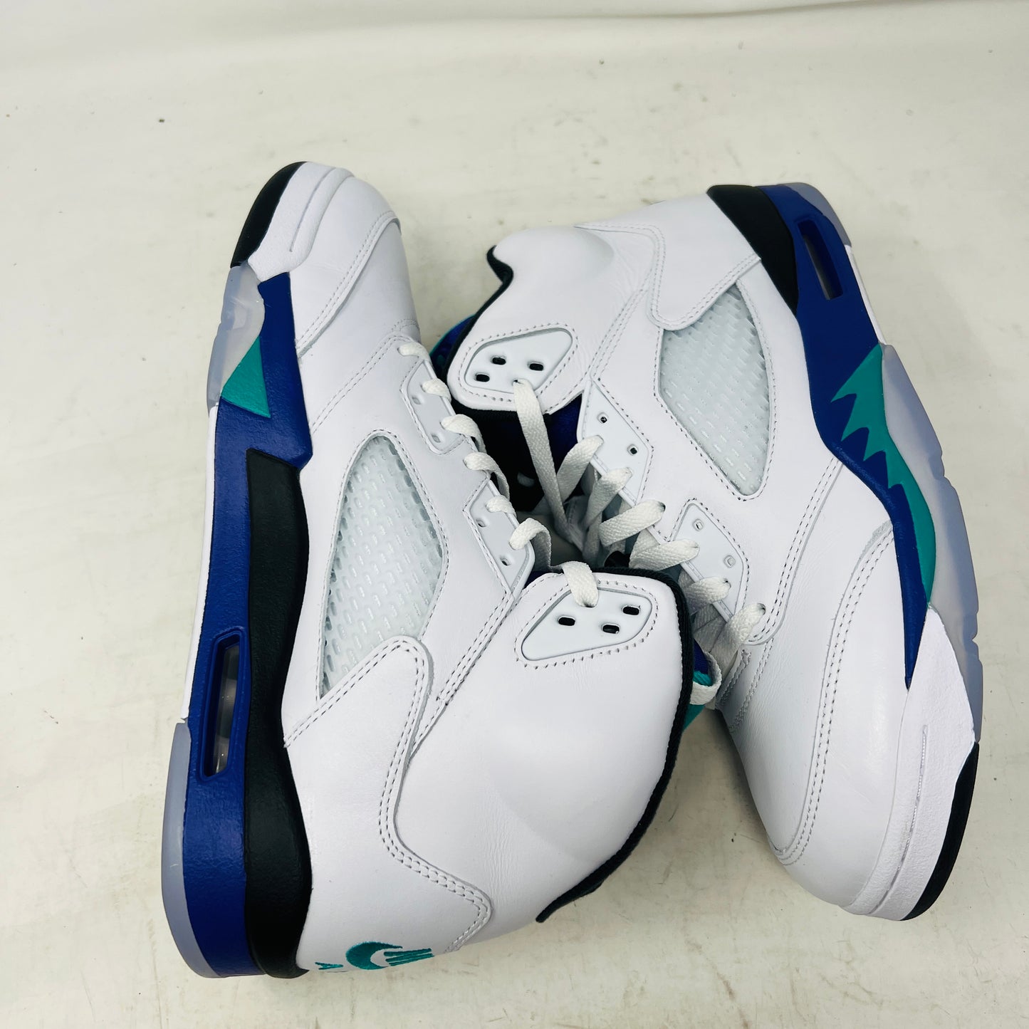 Jordan 5 Retro Grape (2025)