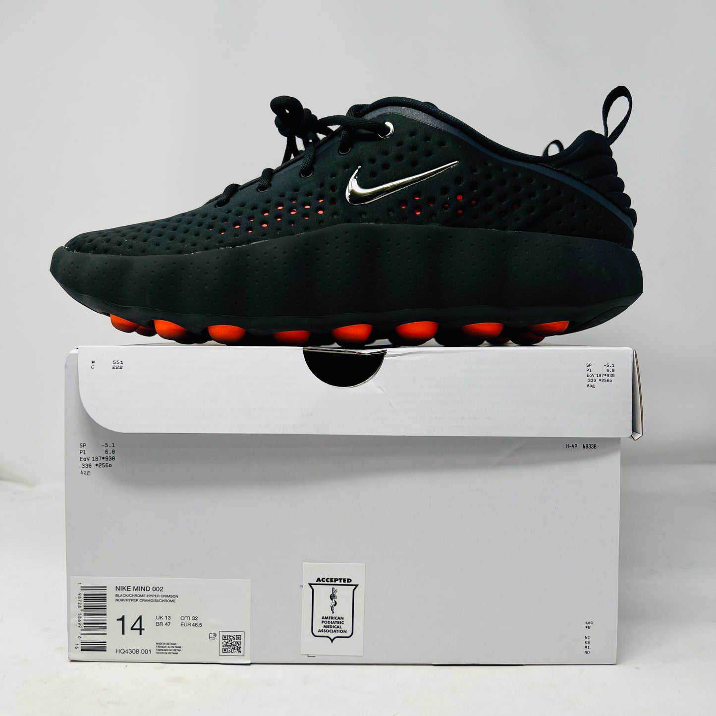 Nike Mind 002 Black Hyper Crimson