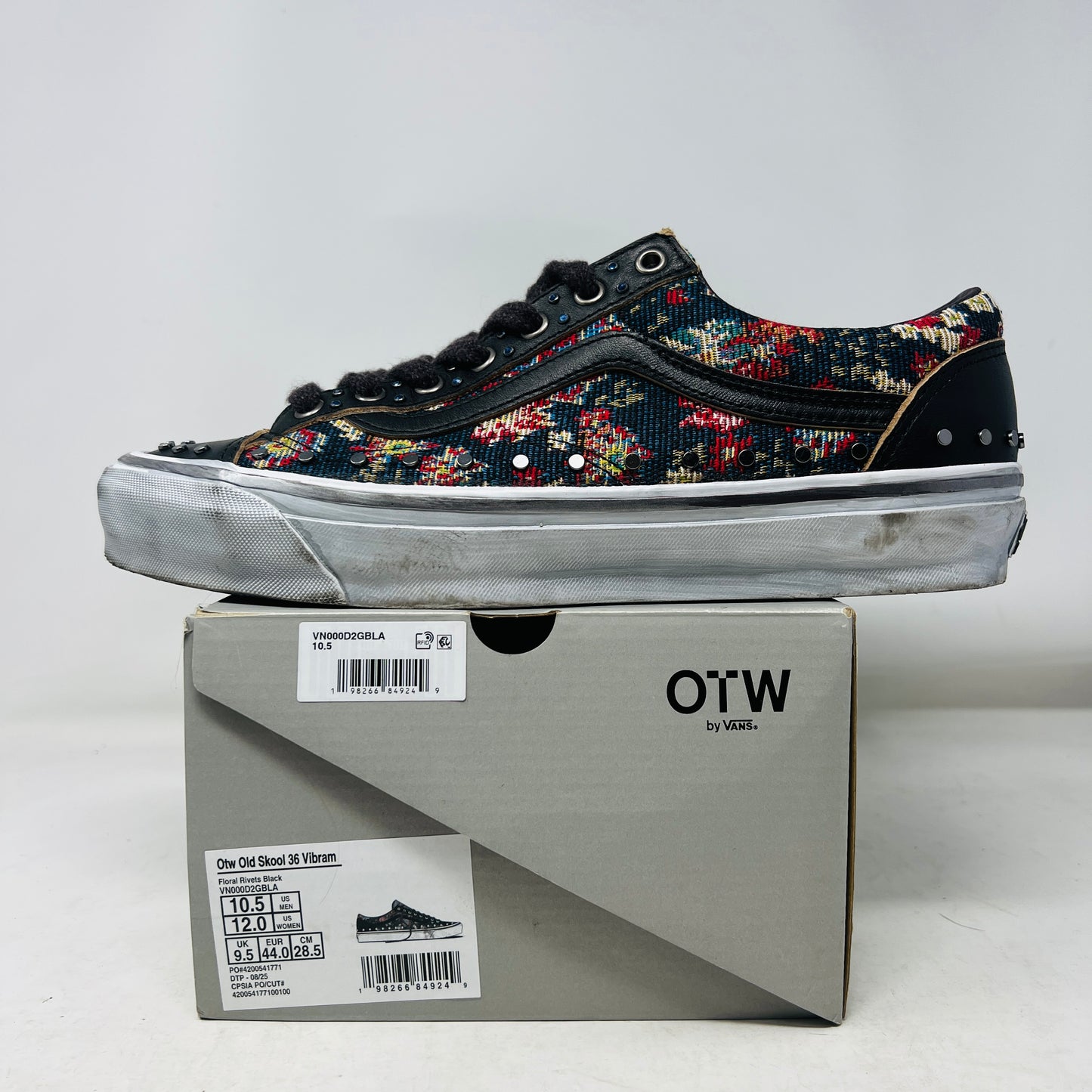 Vans OTW Old Skool 36 Vibram Floral Rivets Black
