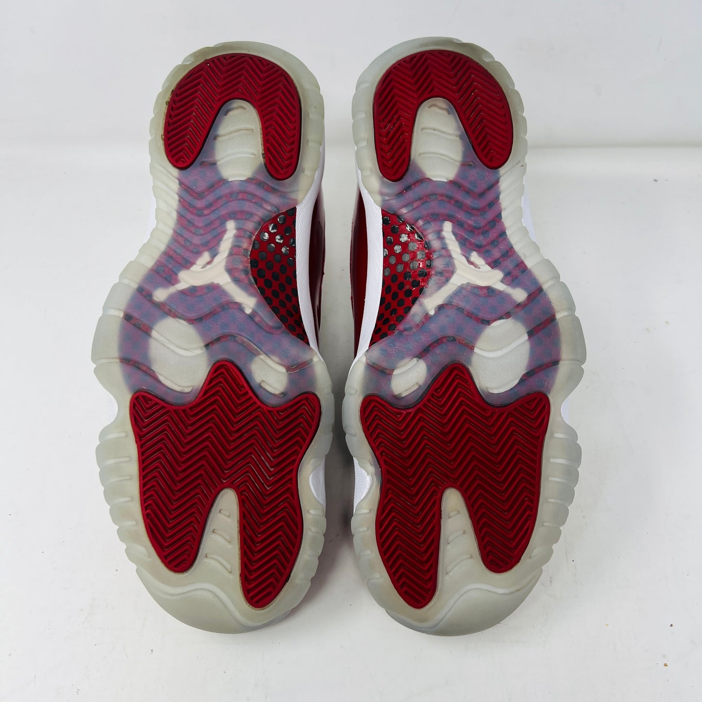 Jordan 11 Retro Cherry (2022)