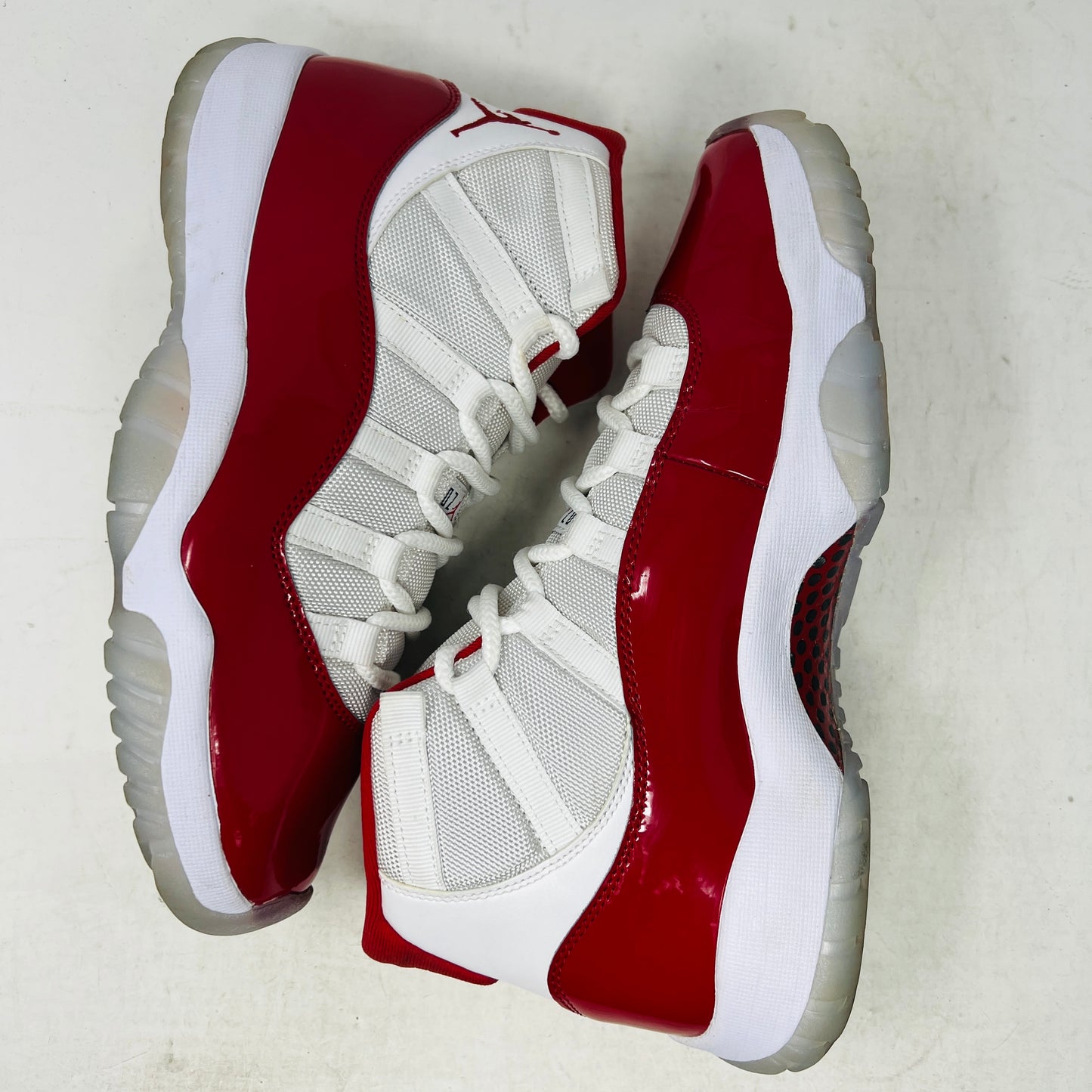Jordan 11 Retro Cherry (2022)