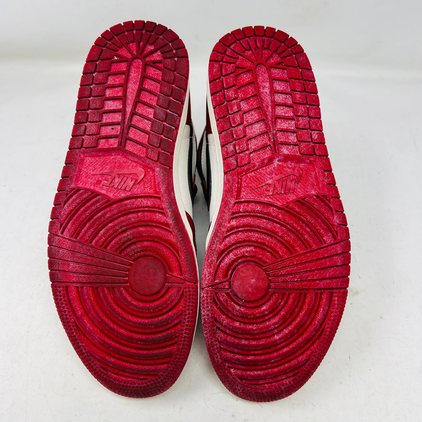 Jordan 1 Retro High OG Chicago Lost and Found