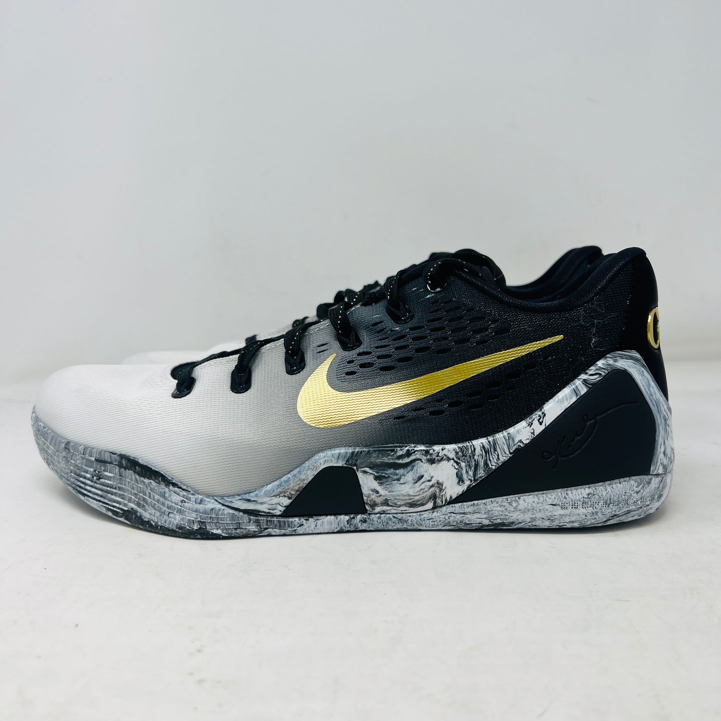 Nike Kobe 9 EM Low Protro Mambacita