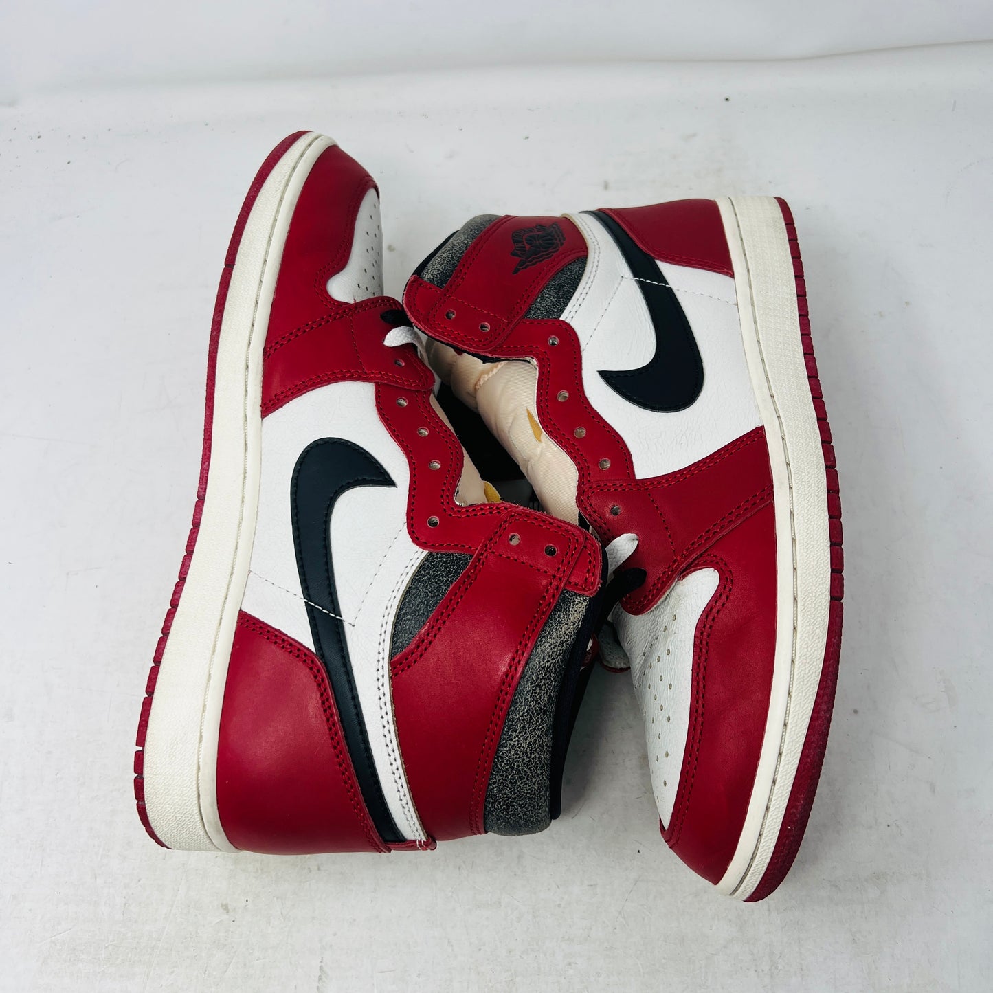 Jordan 1 Retro High OG Chicago Lost and Found
