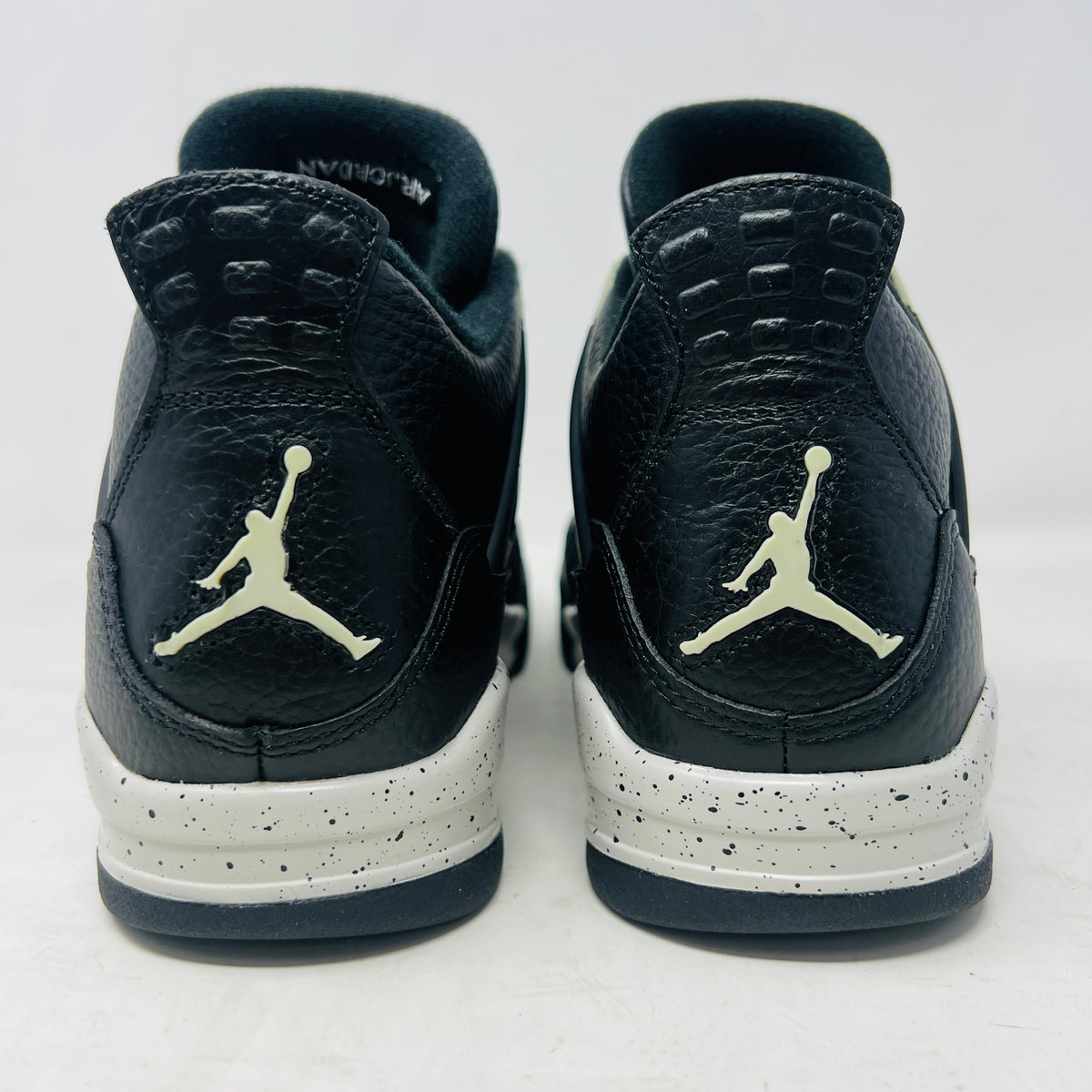 Jordan 4 Retro Oreo (2015)