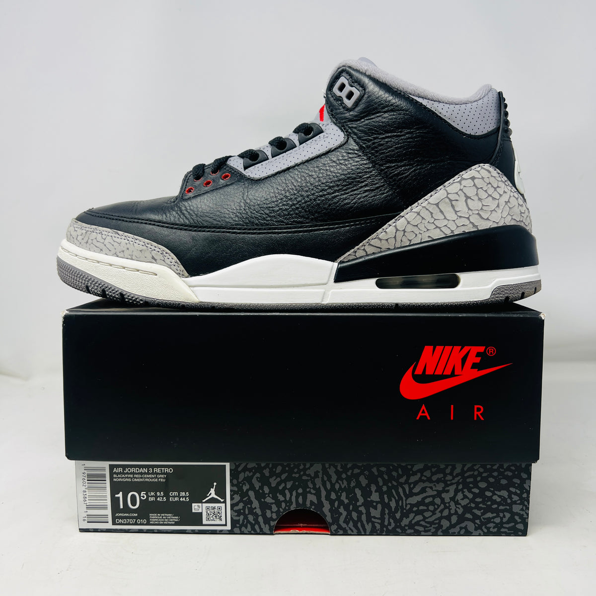 Jordan 3 Retro OG Black Cement (2024)
