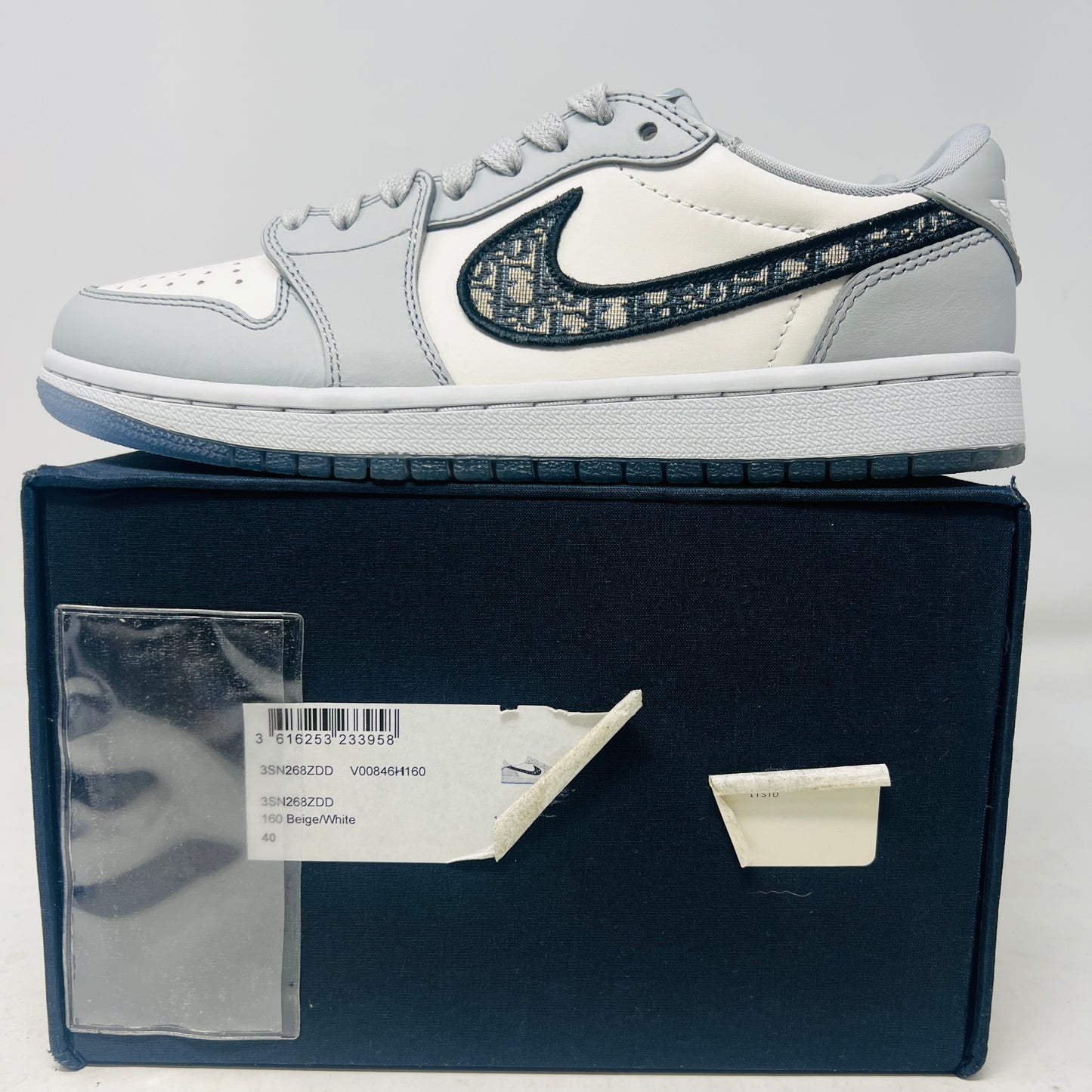 Jordan 1 Retro Low Dior
