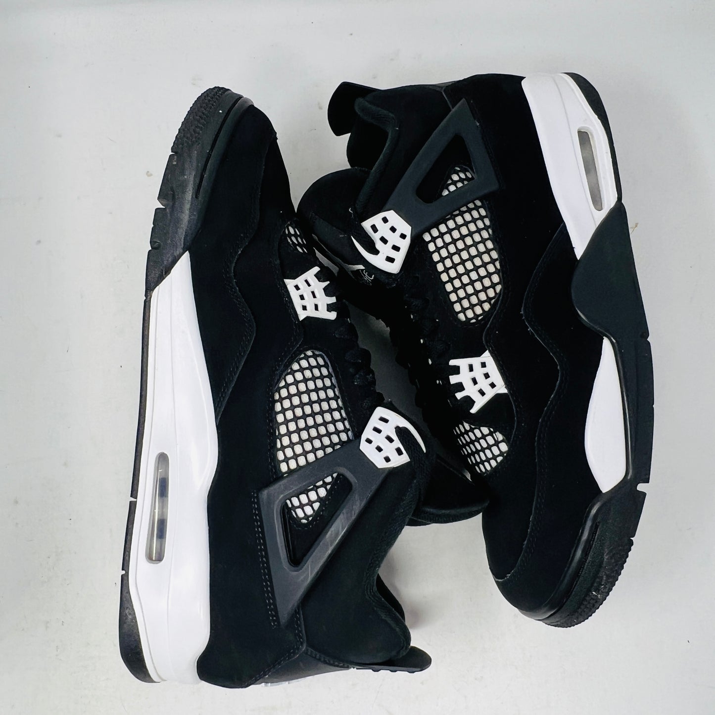 Jordan 4 Retro White Thunder