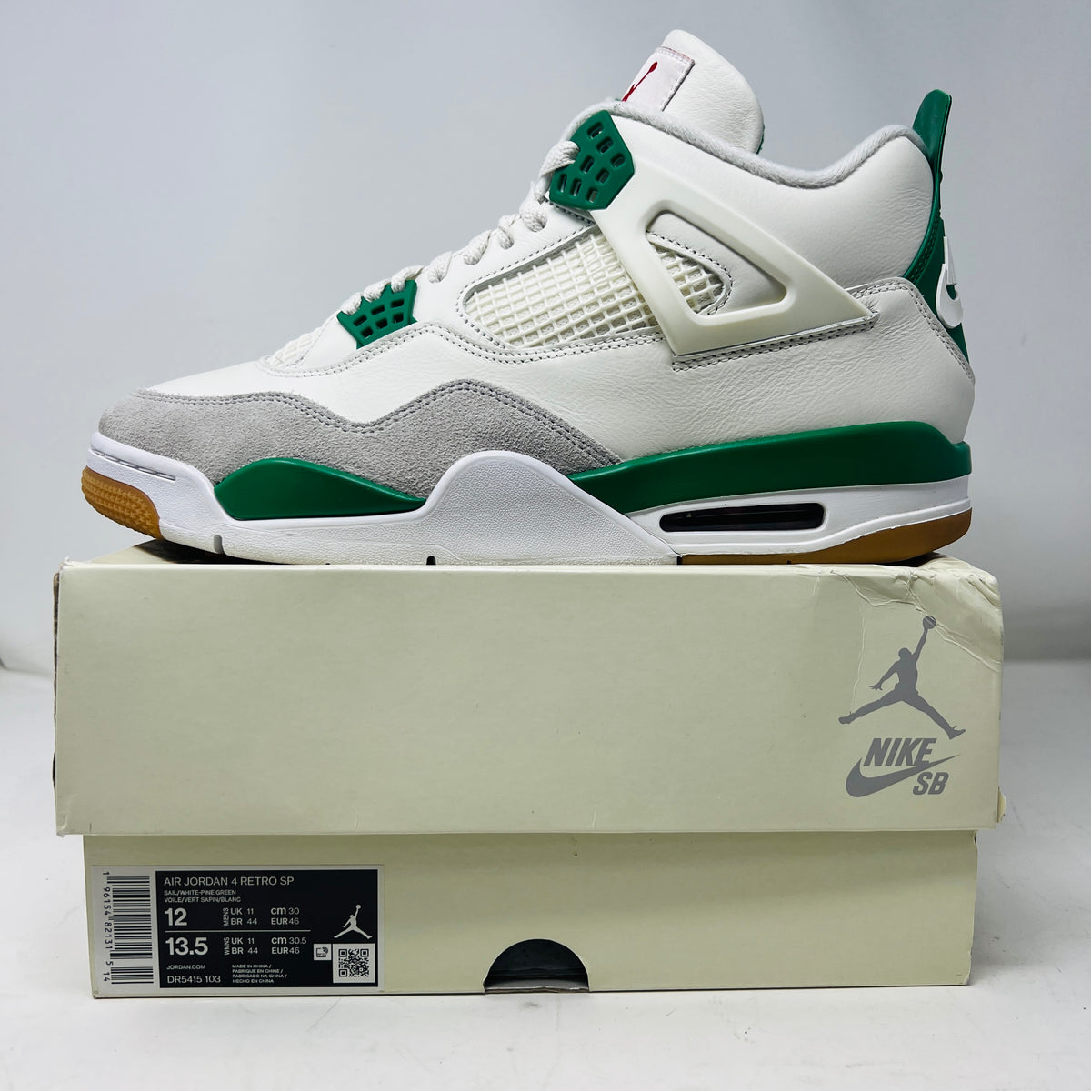 Jordan 4 Retro SB Pine Green