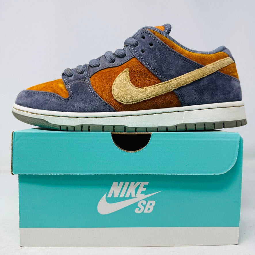 Nike SB Dunk Low Light Carbon Monarch