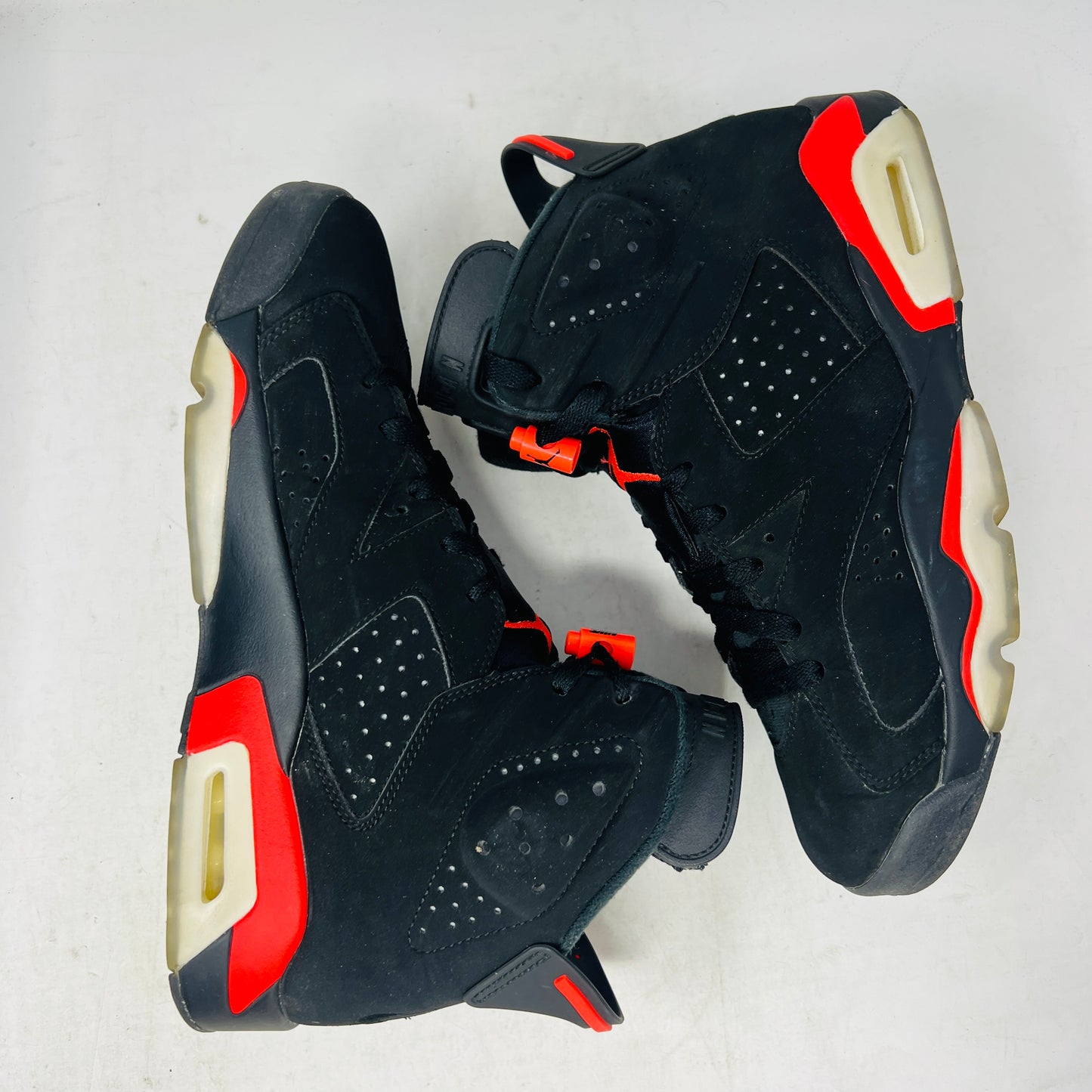 Jordan 6 Retro Black Infrared (2019)