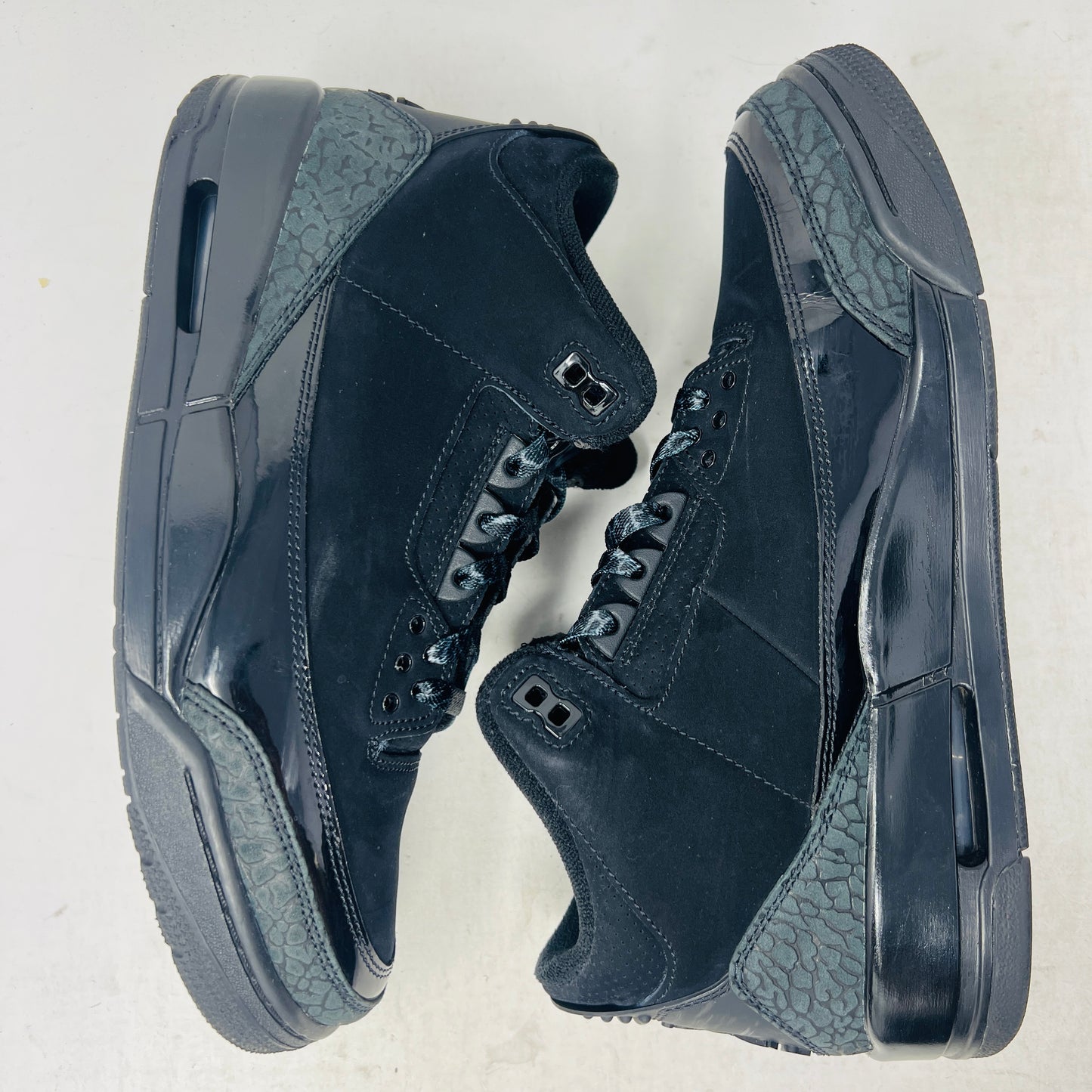 Jordan 3 Retro Black Cat (2025)