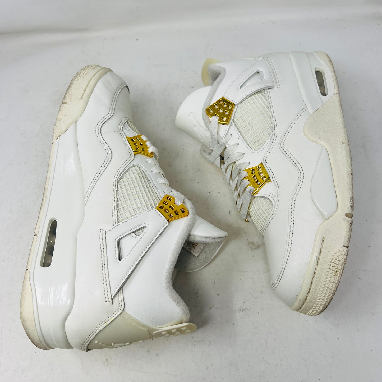 Jordan 4 Retro Metallic Gold (Women's)