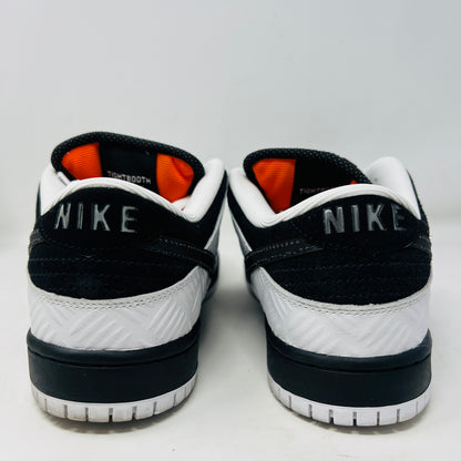 Nike SB Dunk Low TIGHTBOOTH