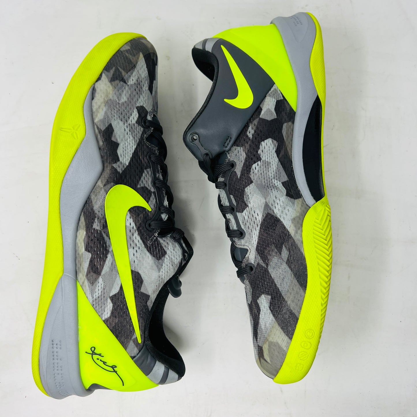 Nike Kobe 8 Volt