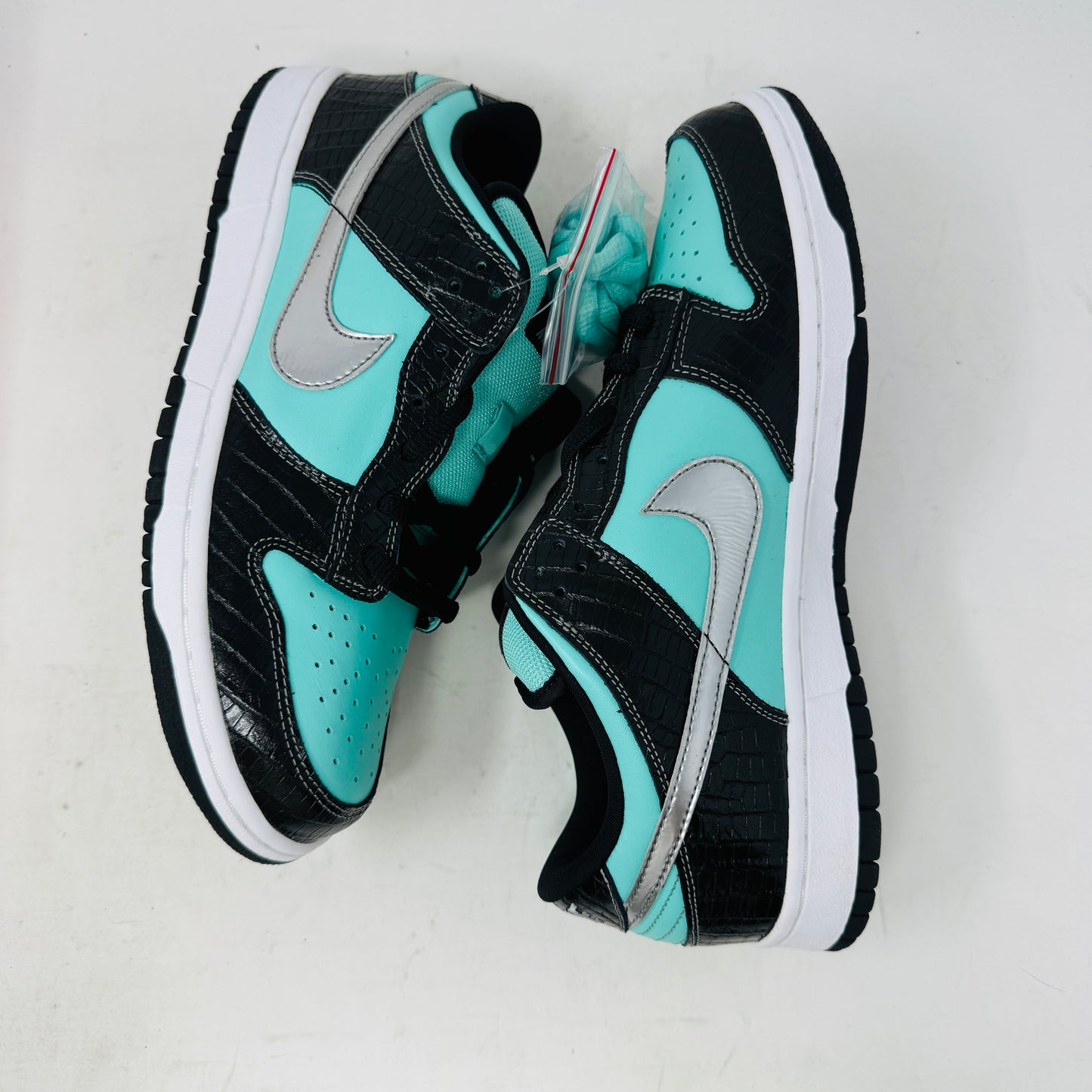 Nike SB Dunk Low Diamond Supply Co.