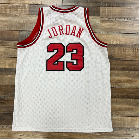 Vintage Nike Chicago Bulls Michael Jordan Jersey