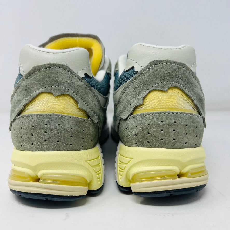 New Balance 2002R Protection Pack Mirage Grey