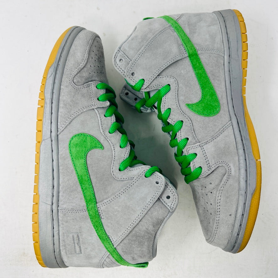 Nike SB Dunk High Silver Box