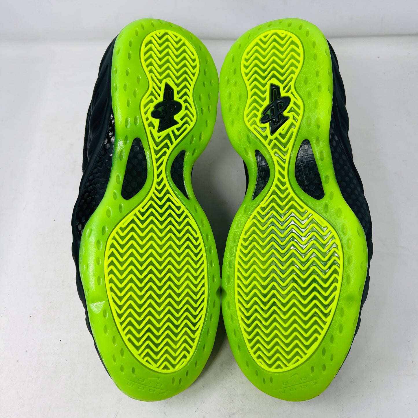 Nike Air Foamposite One Black Volt