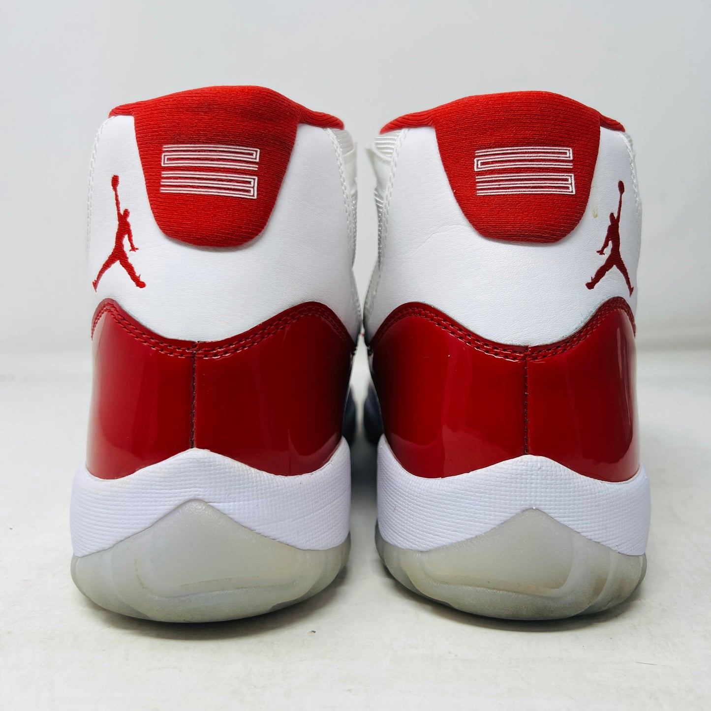 Jordan 11 Retro Cherry (2022)