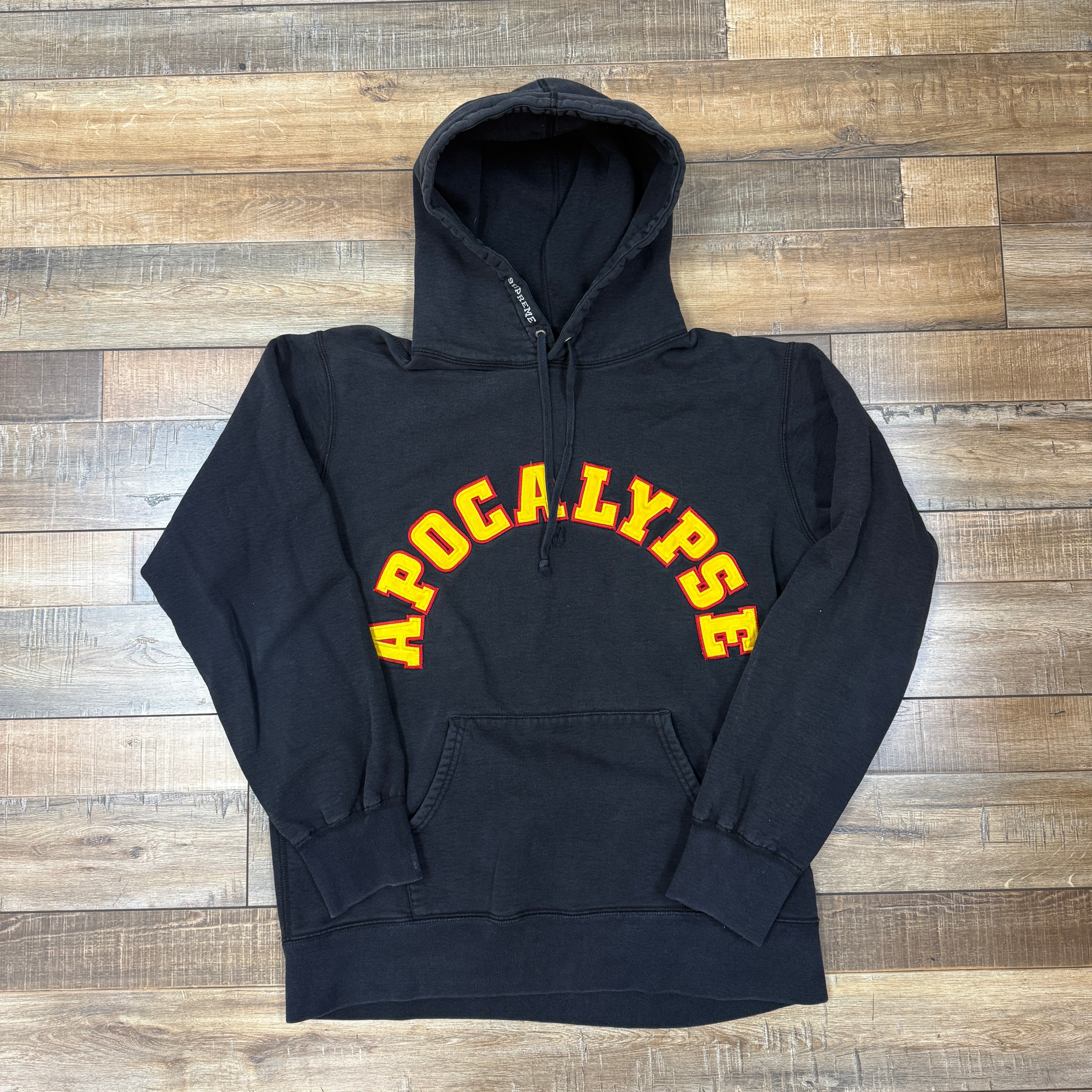 Supreme Classic Script Hooded Sweatshirt Black – Holy Ground