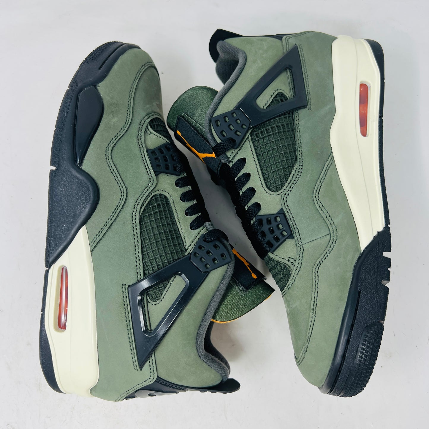 Jordan 4 Retro OG SP Undefeated (2025)