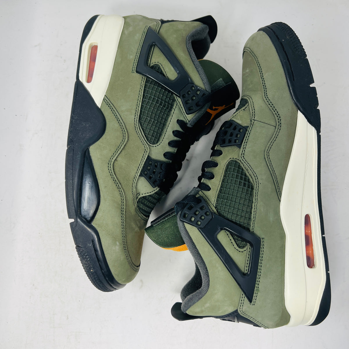 Jordan 4 Retro OG SP Undefeated (2025)
