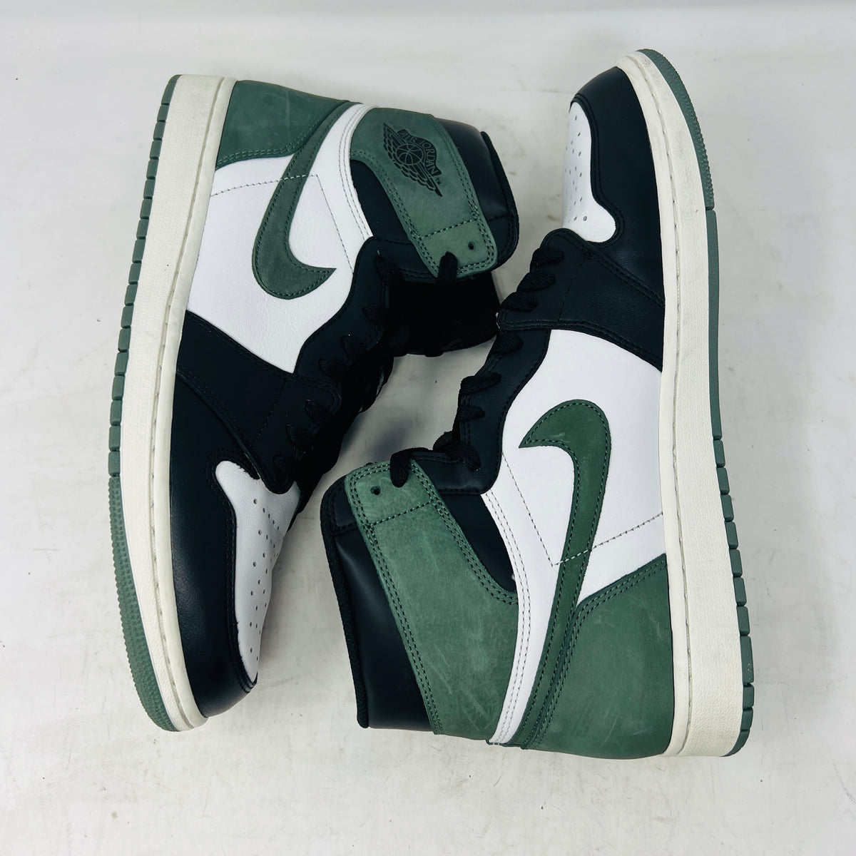 Jordan 1 Retro High Clay Green