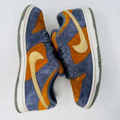 Nike SB Dunk Low Light Carbon Monarch