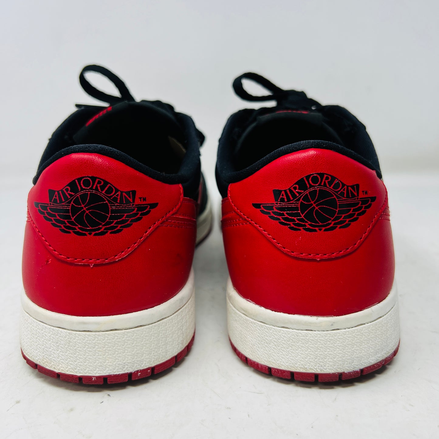 Jordan 1 Retro Low Bred (2015)